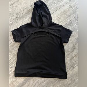 Xersion Black Short Sleeve Hoodie with cutout Sz M LIKE NEW